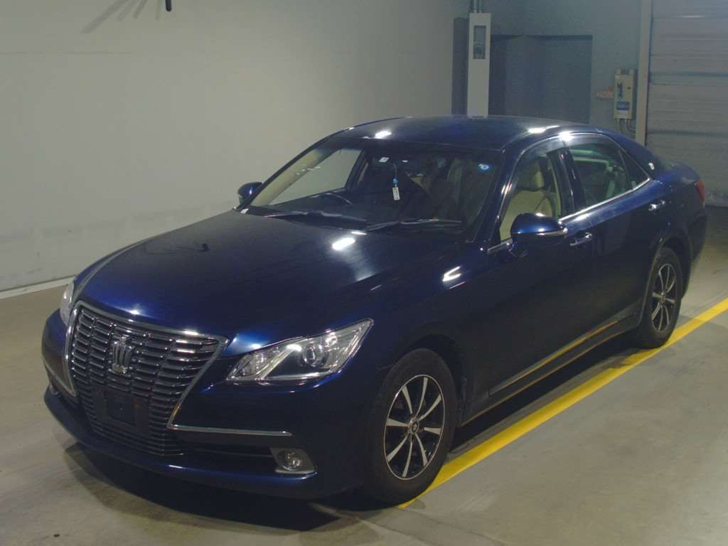 2013 Toyota Crown GRS211[0]