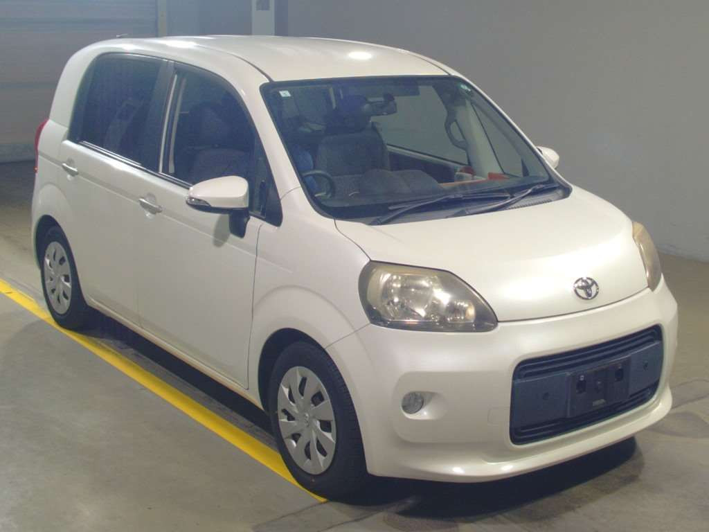 2013 Toyota Porte NCP141[2]