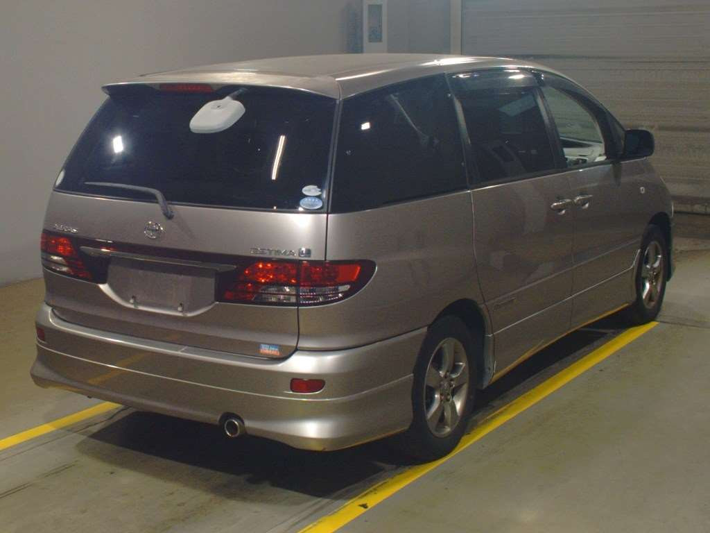 2005 Toyota Estima ACR30W[1]