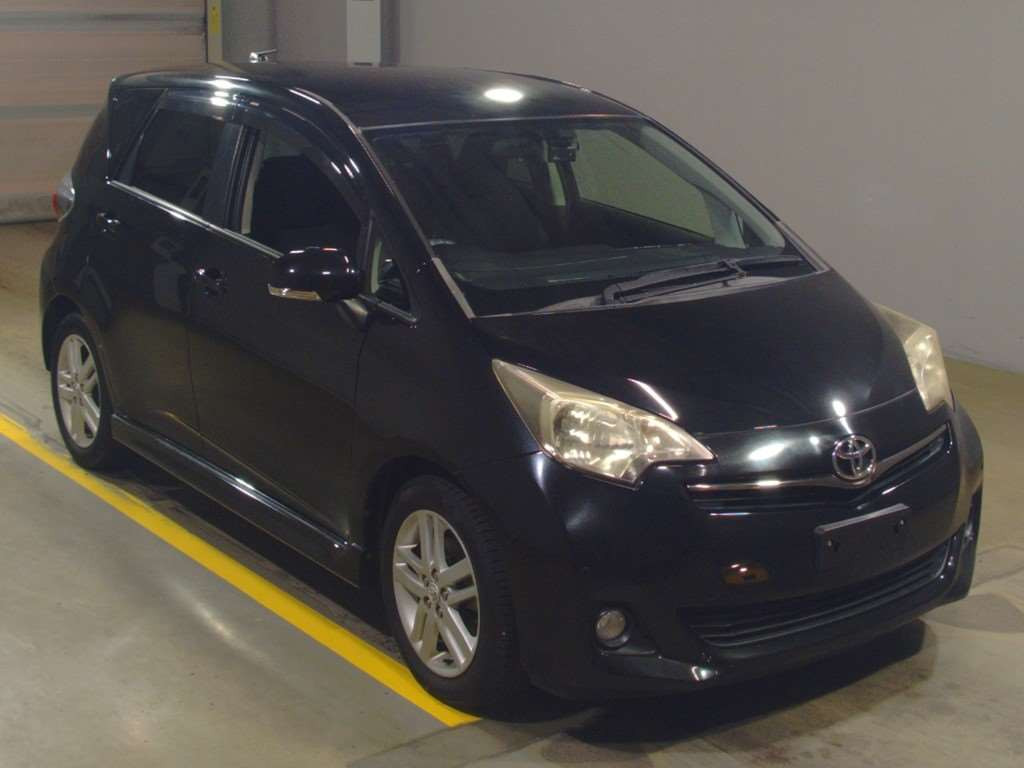 2012 Toyota Ractis NCP120[2]