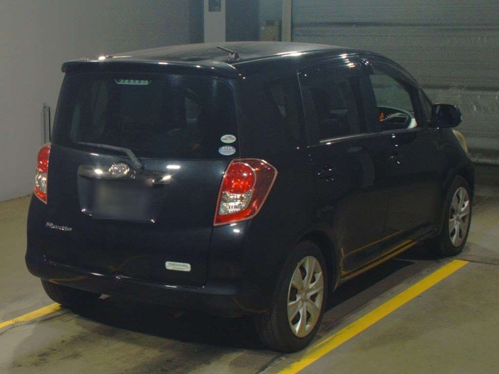 2009 Toyota Ractis NCP100[1]