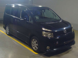 2008 Toyota Voxy