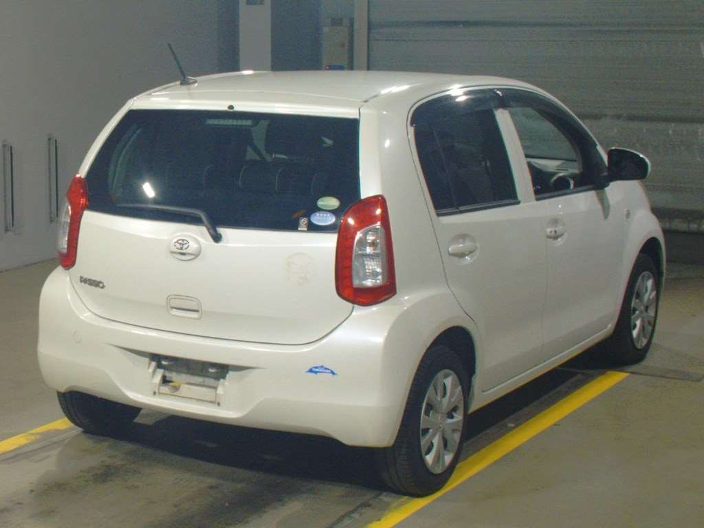 2015 Toyota Passo KGC30[1]