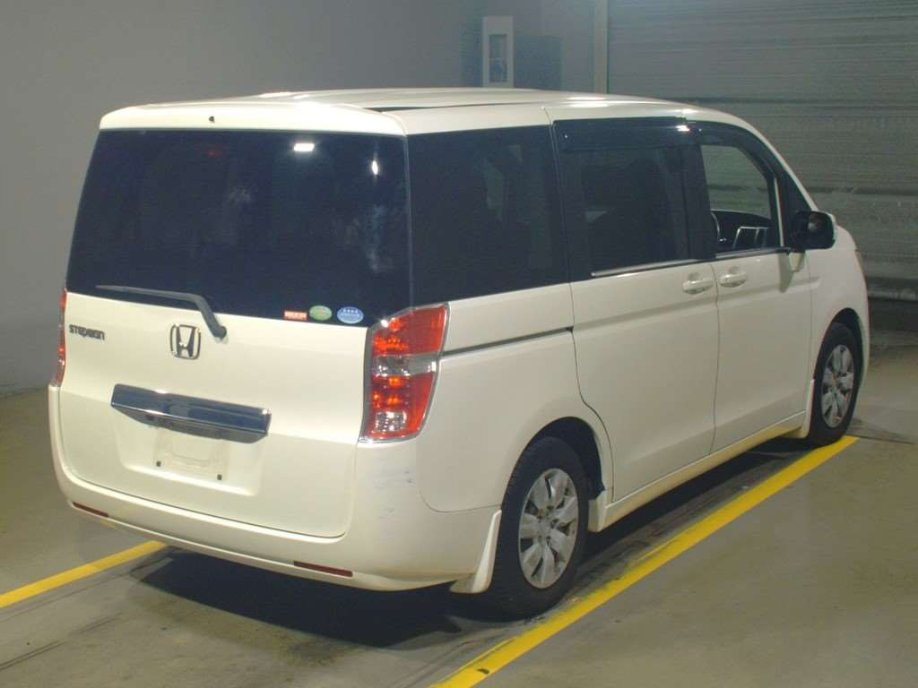 2011 Honda Step WGN RK1[1]