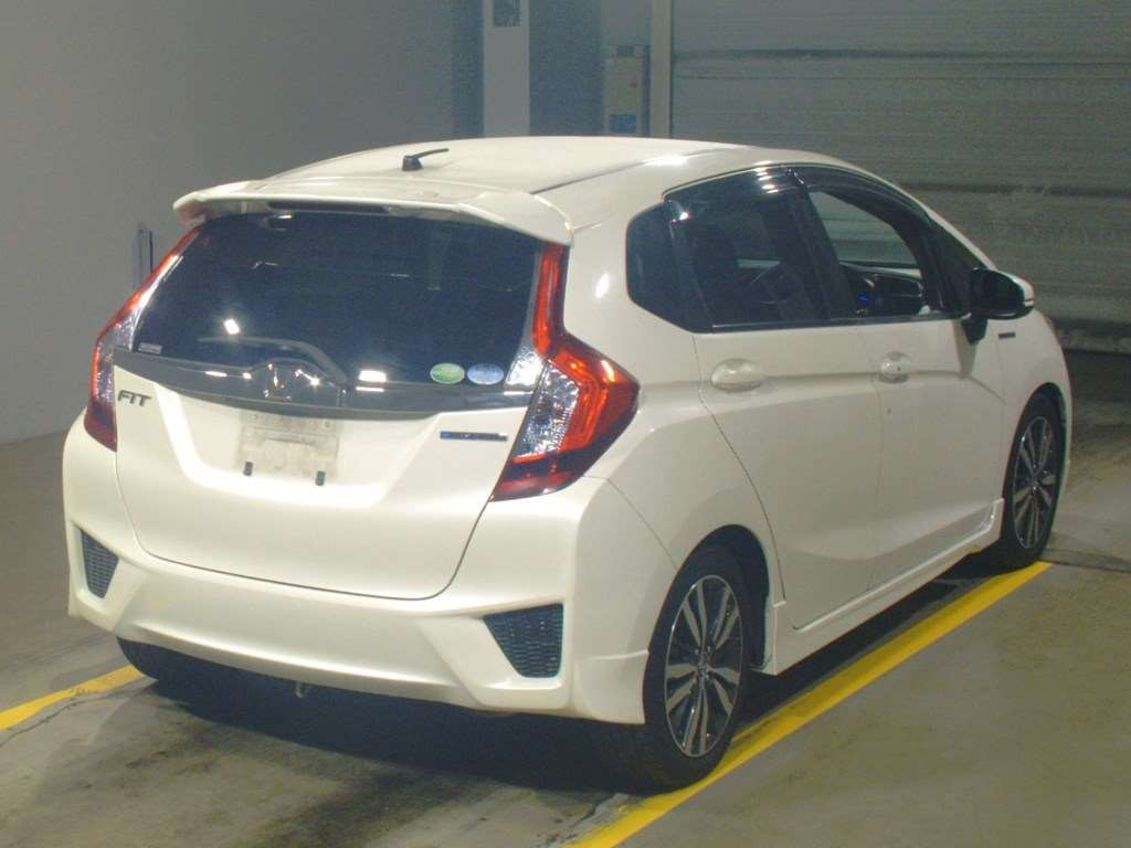 2014 Honda Fit Hybrid GP5[1]