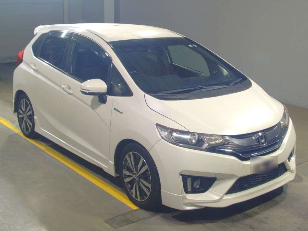 2014 Honda Fit Hybrid GP5[2]