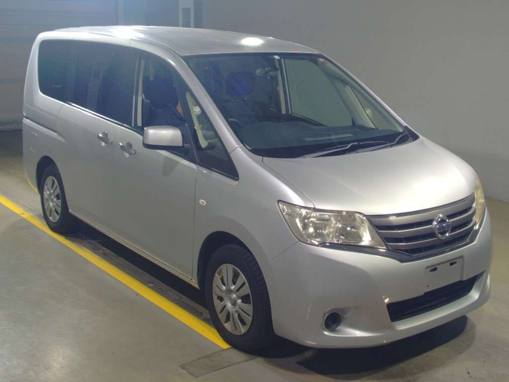 2012 Nissan Serena C26[2]