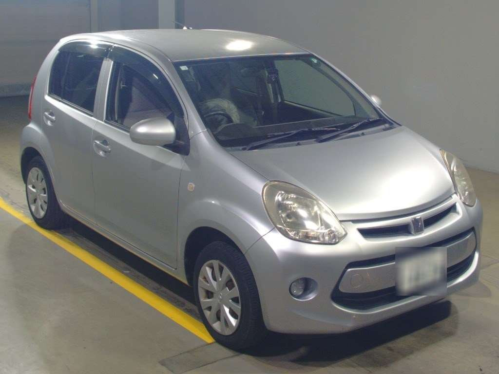 2014 Toyota Passo KGC30[2]