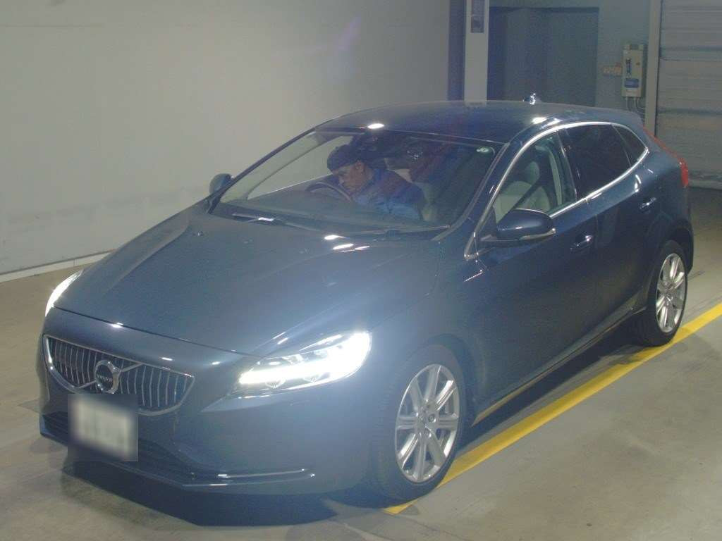 2018 Volvo V40 MD4204T[0]