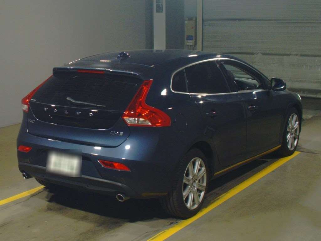 2018 Volvo V40 MD4204T[1]