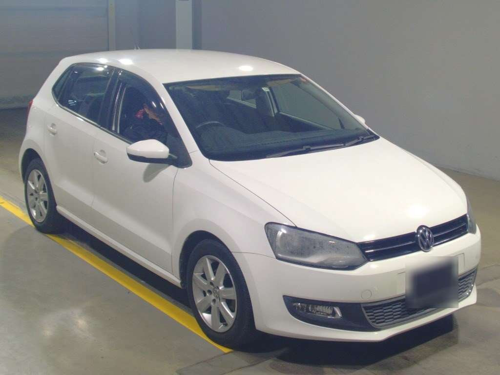 2011 Volkswagen Polo 6RCBZ[2]