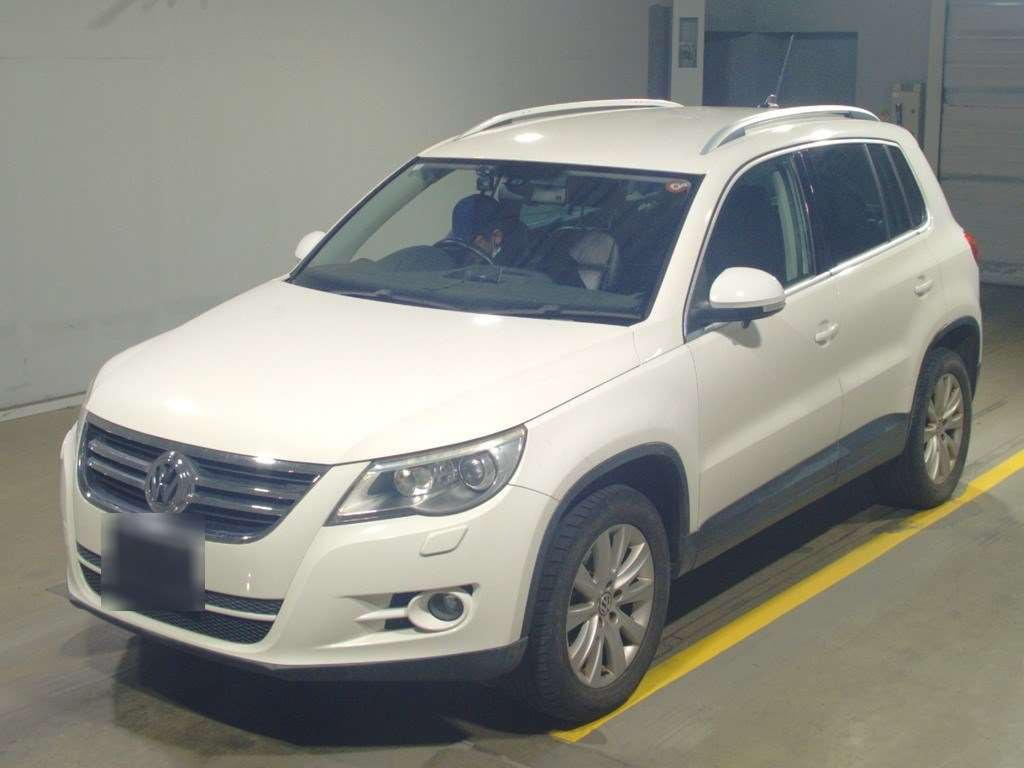 2010 Volkswagen Tiguan 5NCAW[0]