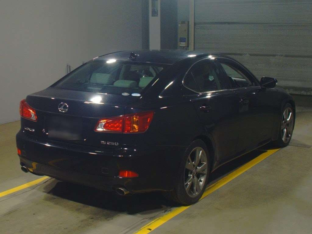 2009 Lexus IS GSE20[1]