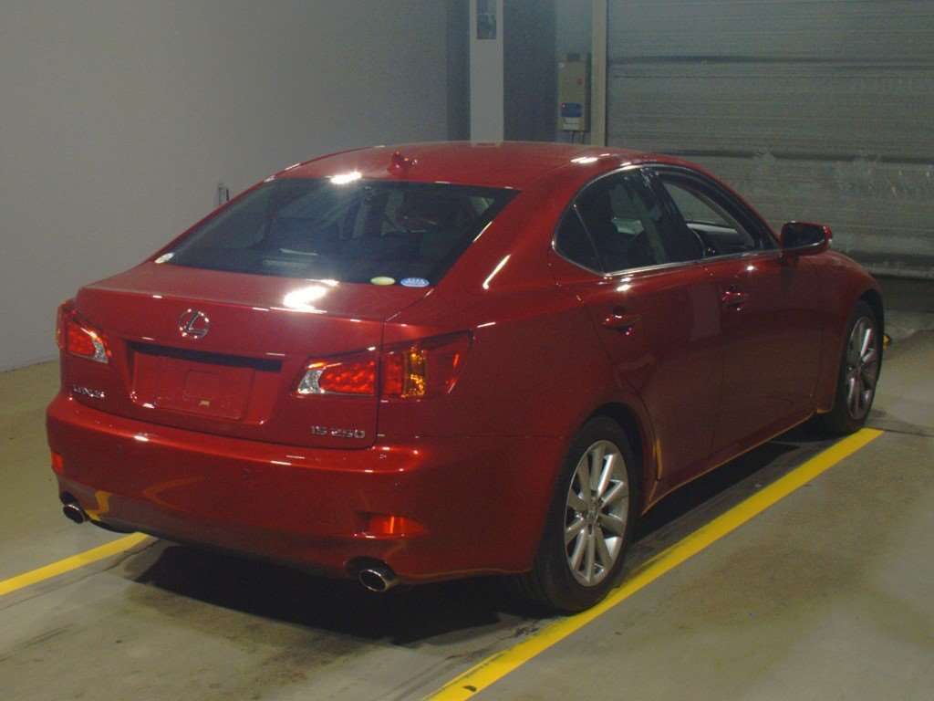 2009 Lexus IS GSE20[1]