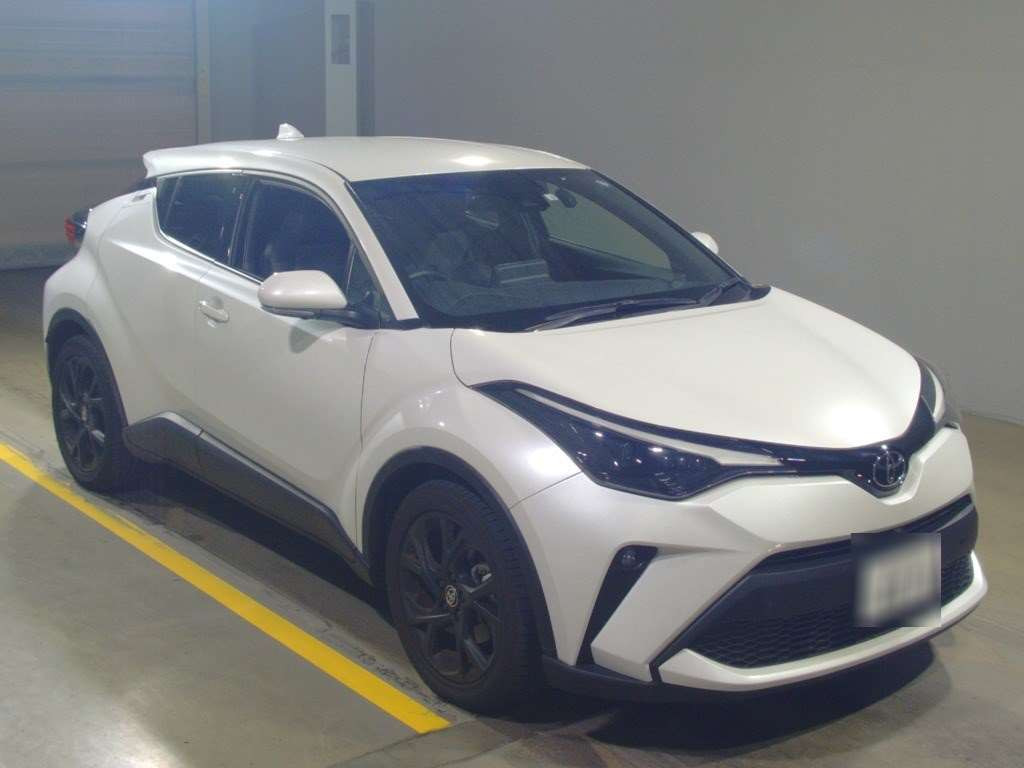 2022 Toyota C-HR NGX10[2]