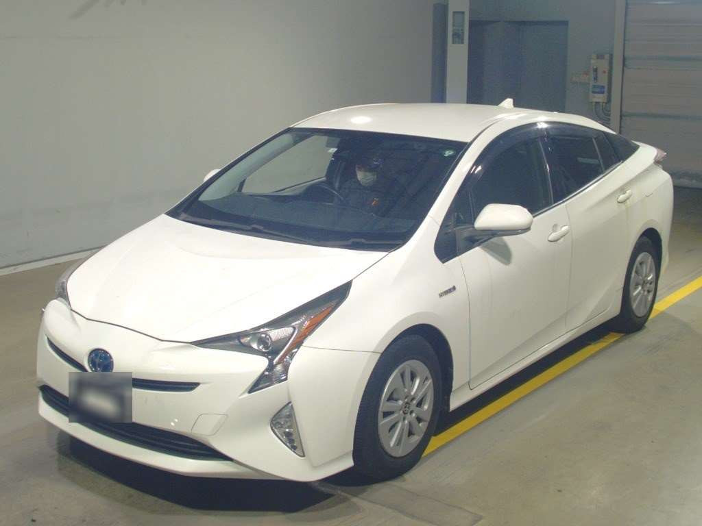 2016 Toyota Prius ZVW50[0]