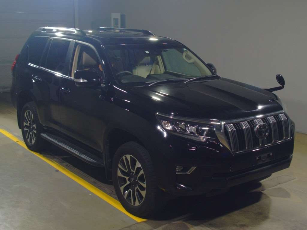 2022 Toyota Land Cruiser Prado GDJ150W[2]