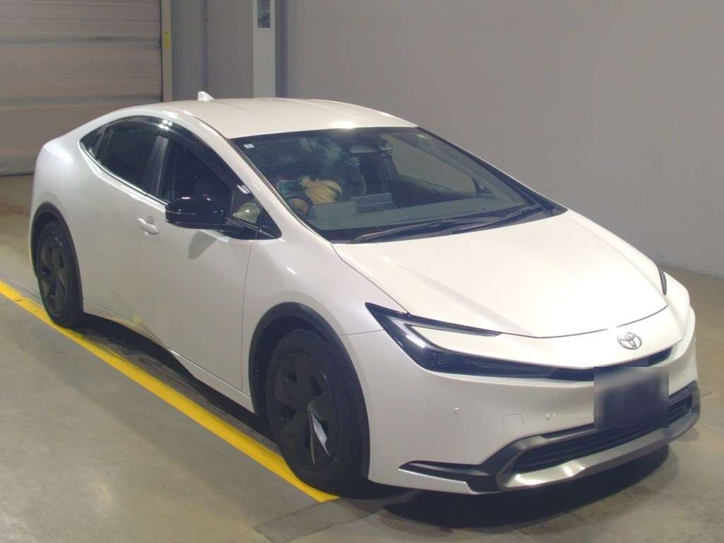 2023 Toyota Prius ZVW60[2]