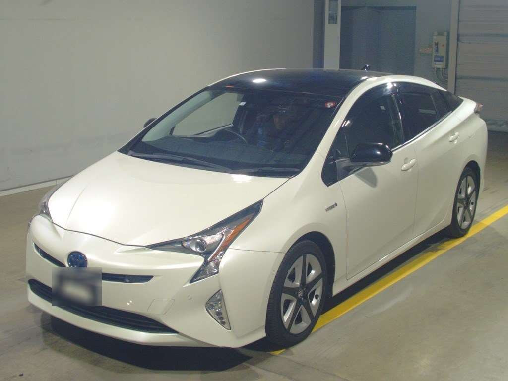 2018 Toyota Prius ZVW50[0]