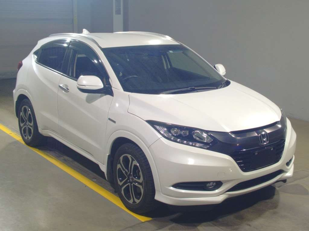 2016 Honda VEZEL RU3[2]