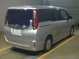 2017 Toyota Noah