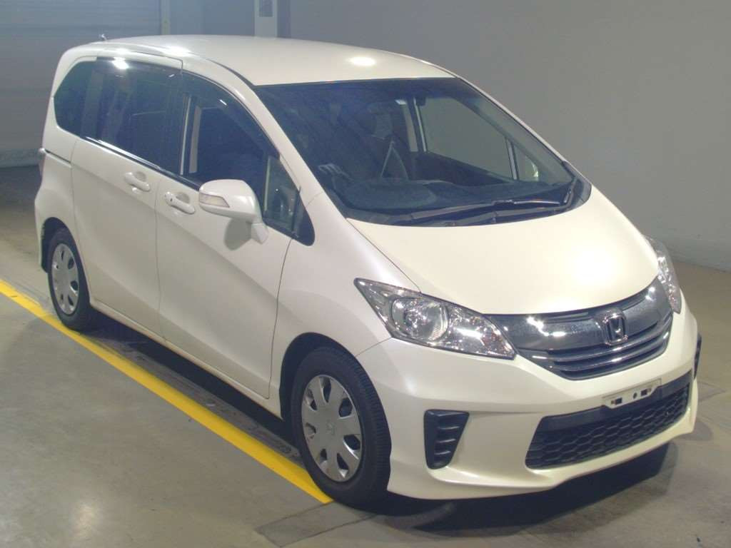 2015 Honda Freed GB3[2]