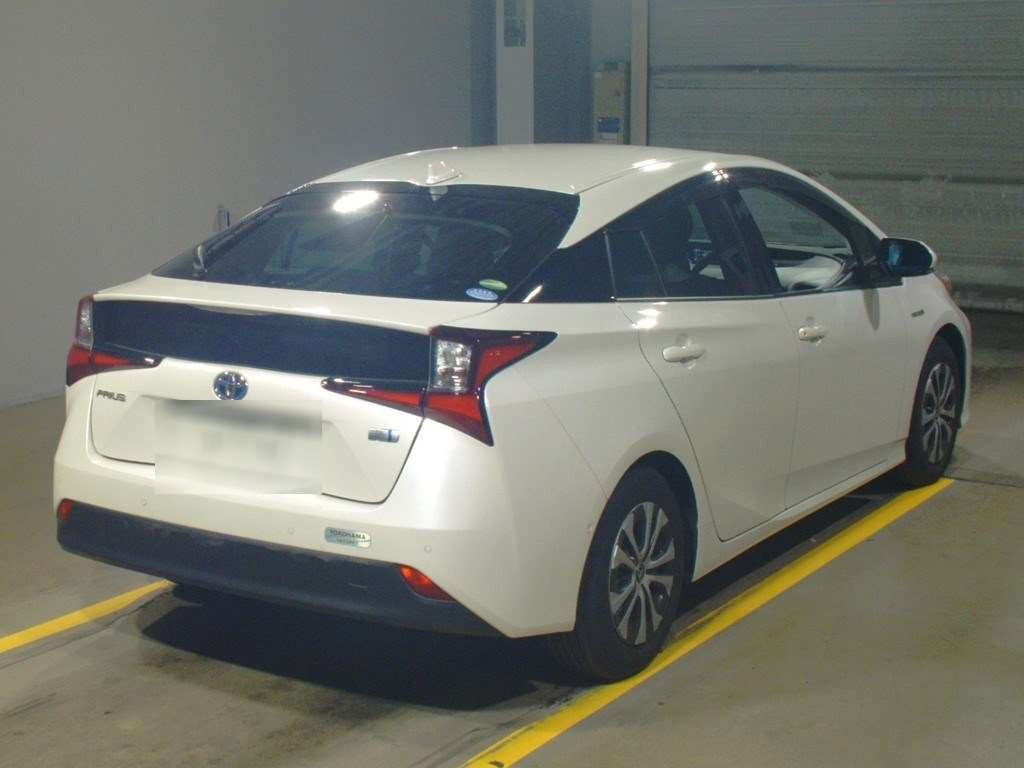 2019 Toyota Prius ZVW51[1]