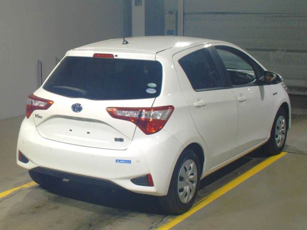 2019 Toyota Vitz NHP130[1]