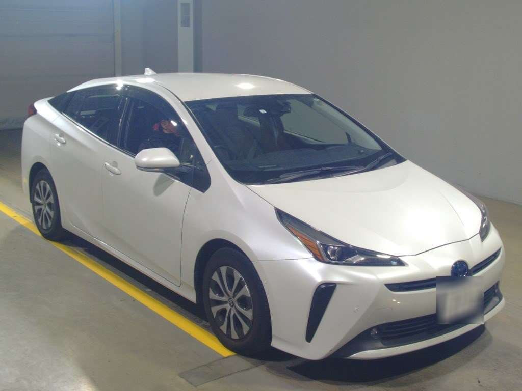 2021 Toyota Prius ZVW51[2]