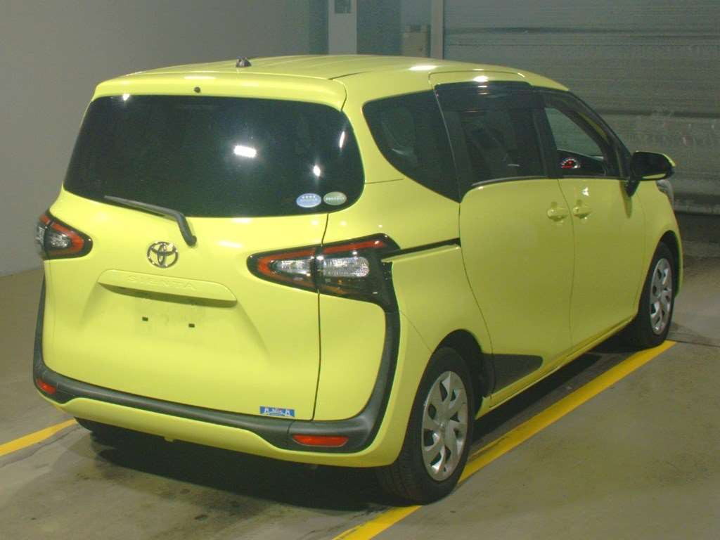 2016 Toyota Sienta NSP170G[1]