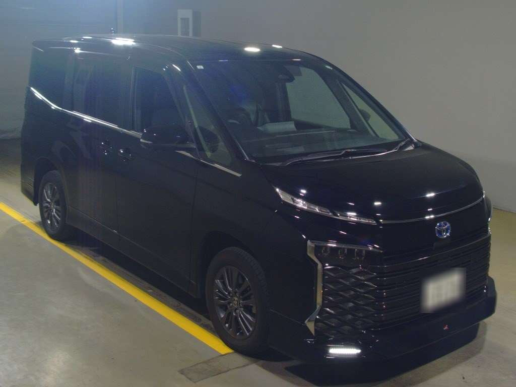 2023 Toyota Voxy ZWR95W[2]