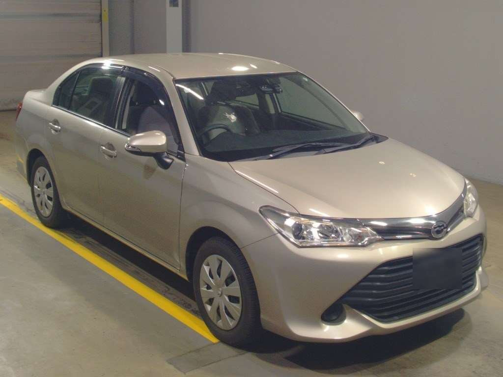 2016 Toyota Corolla Axio NRE161[2]