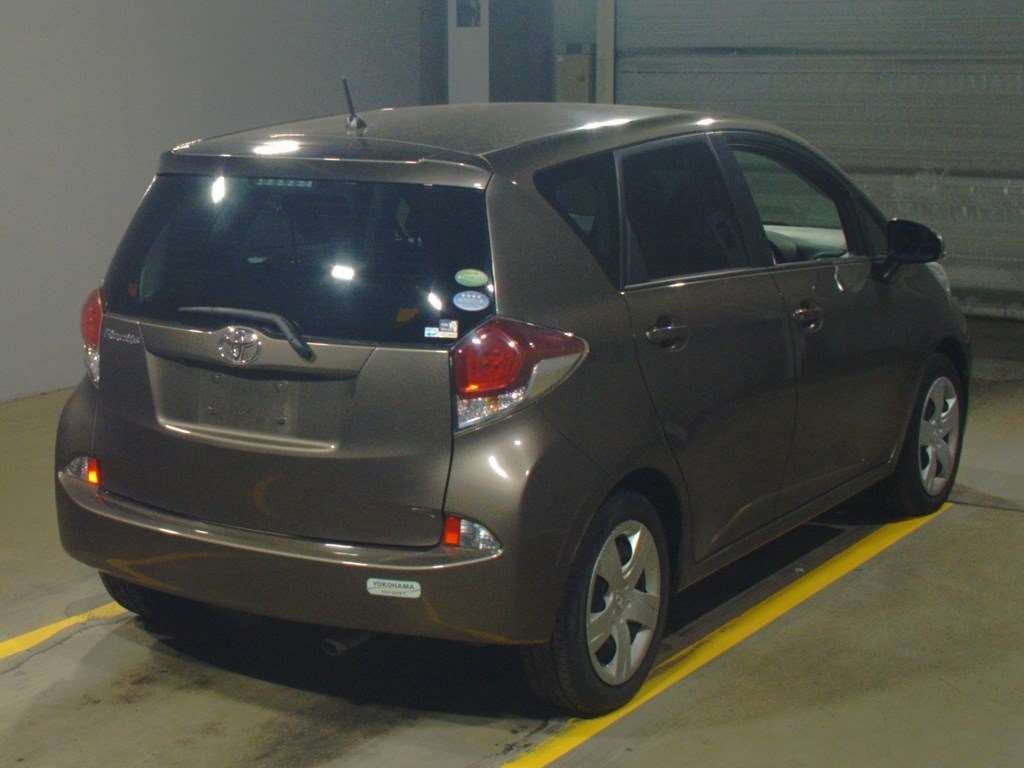 2014 Toyota Ractis NCP120[1]