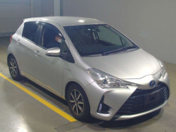 2017 Toyota Vitz