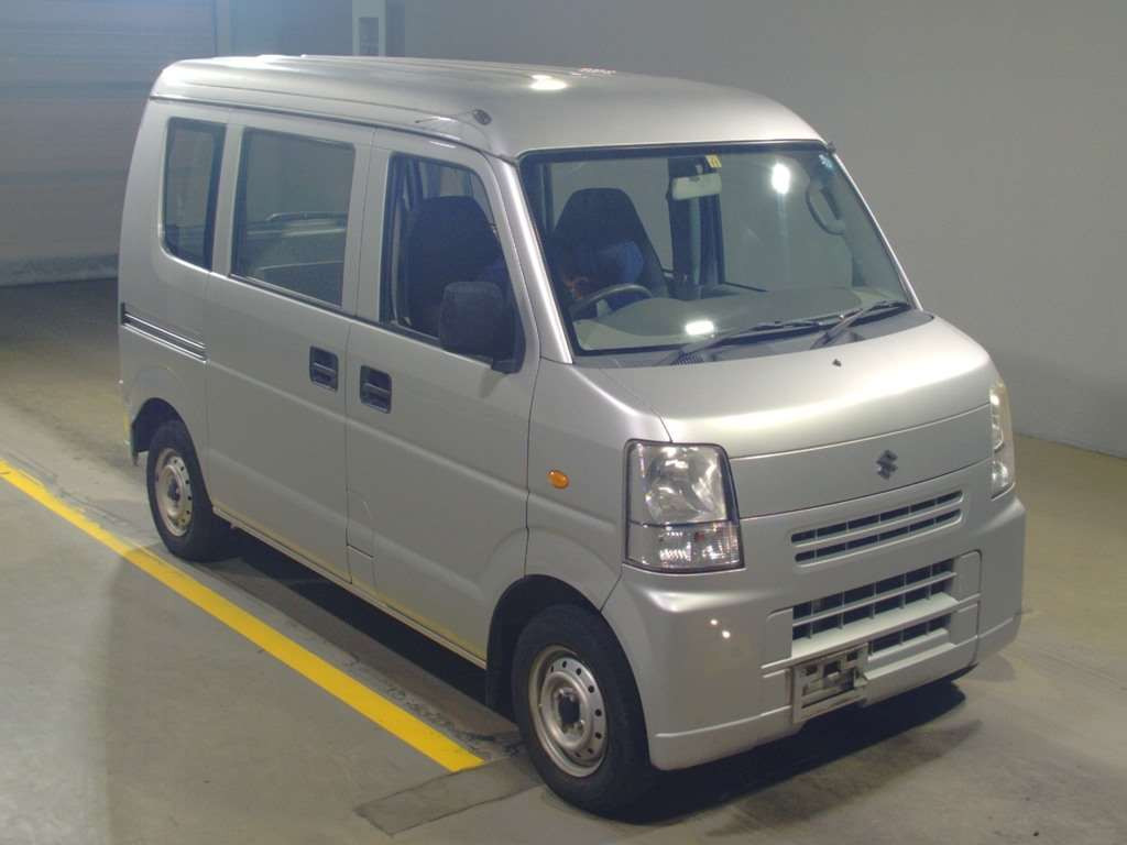 2010 Suzuki Every DA64V[2]