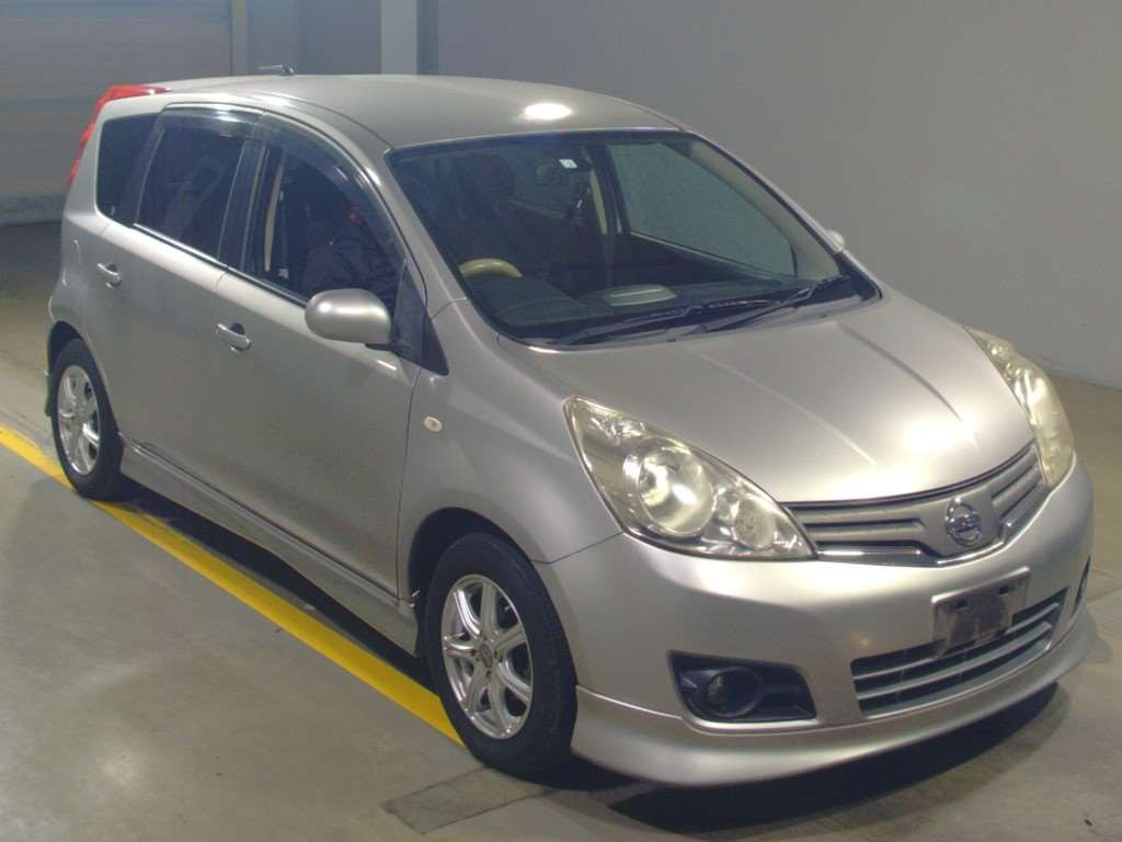 2008 Nissan Note E11[2]