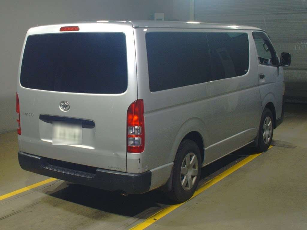 2013 Toyota Hiace Van TRH200V[1]