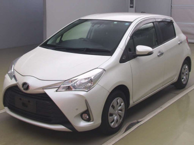 2017 Toyota Vitz