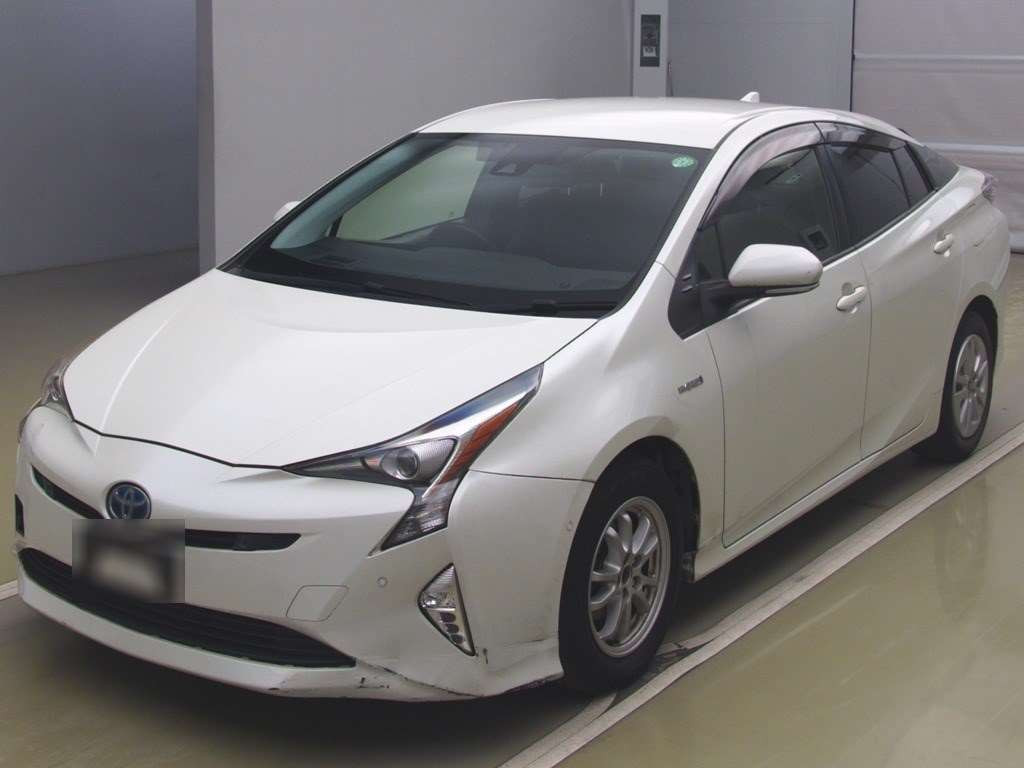 2017 Toyota Prius ZVW50[0]