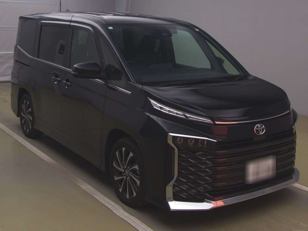 2023 Toyota Voxy MZRA90W[2]