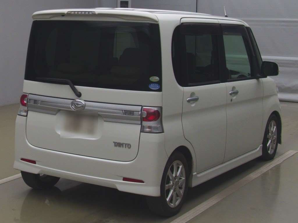 2011 Daihatsu Tanto Custom L375S[1]