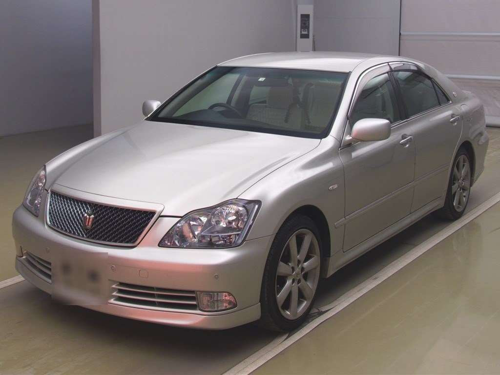 2004 Toyota Crown GRS182[0]