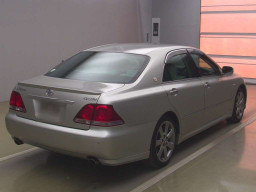 2004 Toyota Crown