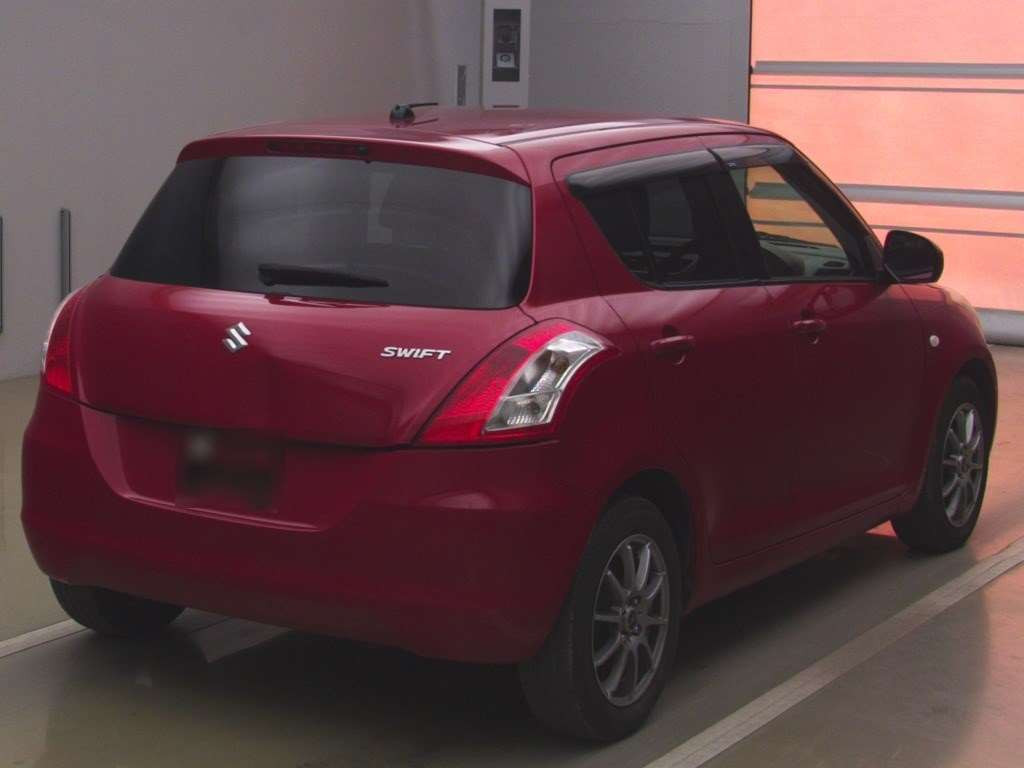 2011 Suzuki Swift ZC72S[1]