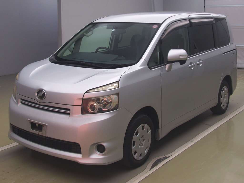 2010 Toyota Voxy ZRR70G[0]