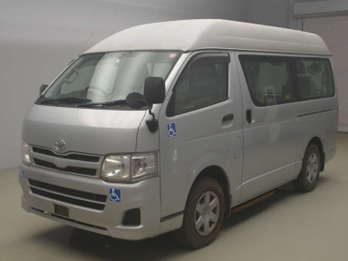 2010 Toyota Hiace Van