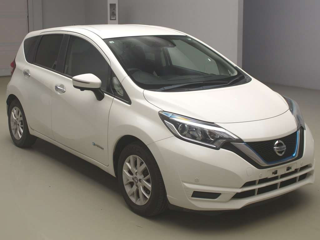 2014 Nissan Note E12[2]