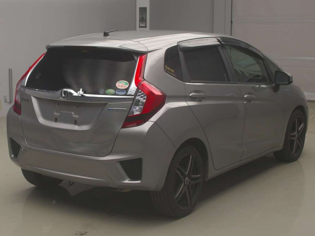 2013 Honda Fit Hybrid GP5[1]