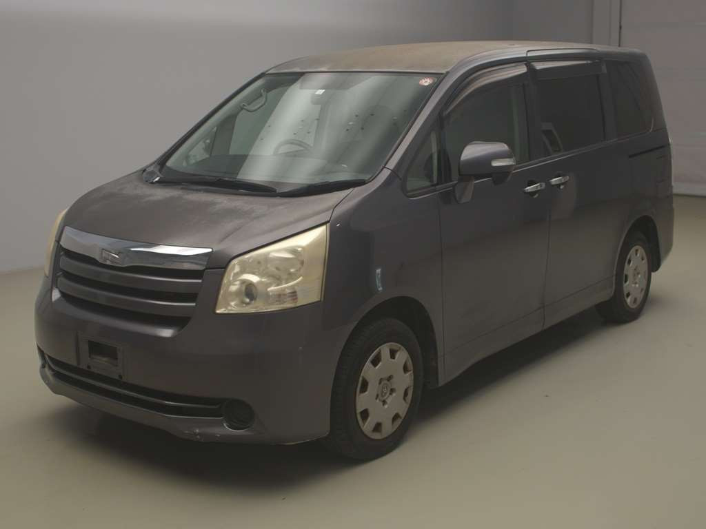 2010 Toyota Noah ZRR70G[0]