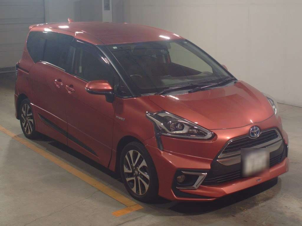 2016 Toyota Sienta NHP170G[2]